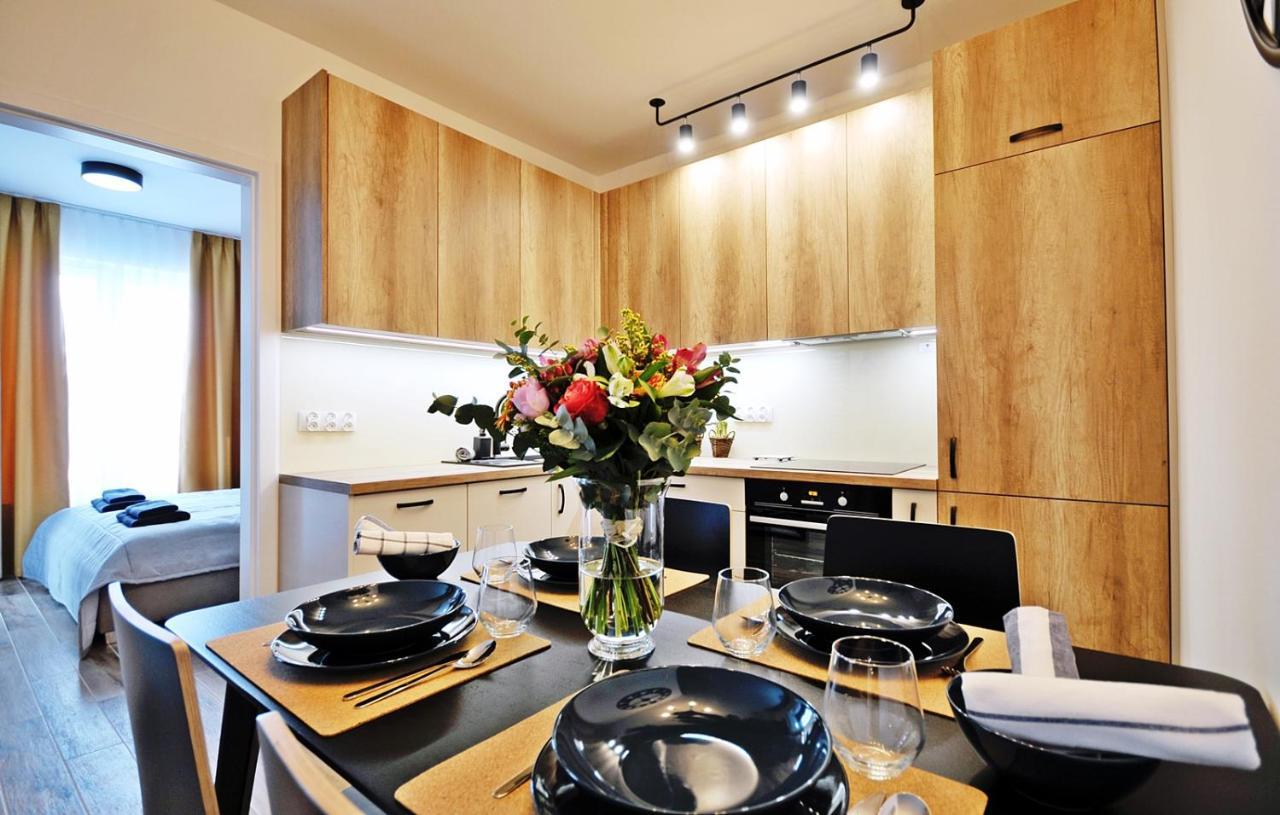 Apartament Za Swierkami 6 Osob , 3 Pokoje 코워브제크 외부 사진